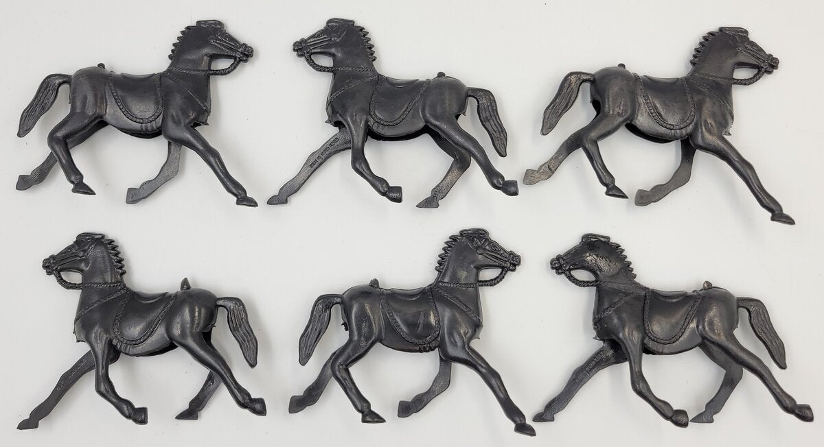 Acme 0108-07 Vintage Plastic Black Standing Horses (Bag of 6)