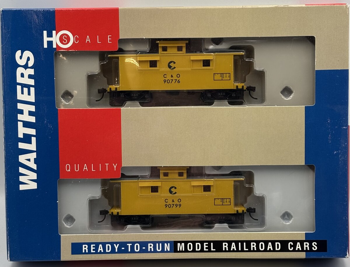 Walthers 932-27525 HO C & O (Chessie) (C&O Style) 25' Wood Caboose (Pack of 2)