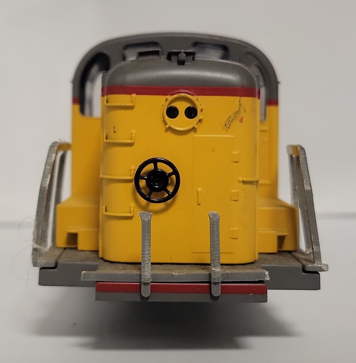 Lionel 31924-7 Union Pacific RS-3 Diesel Locomotive Shell with Frame #1292