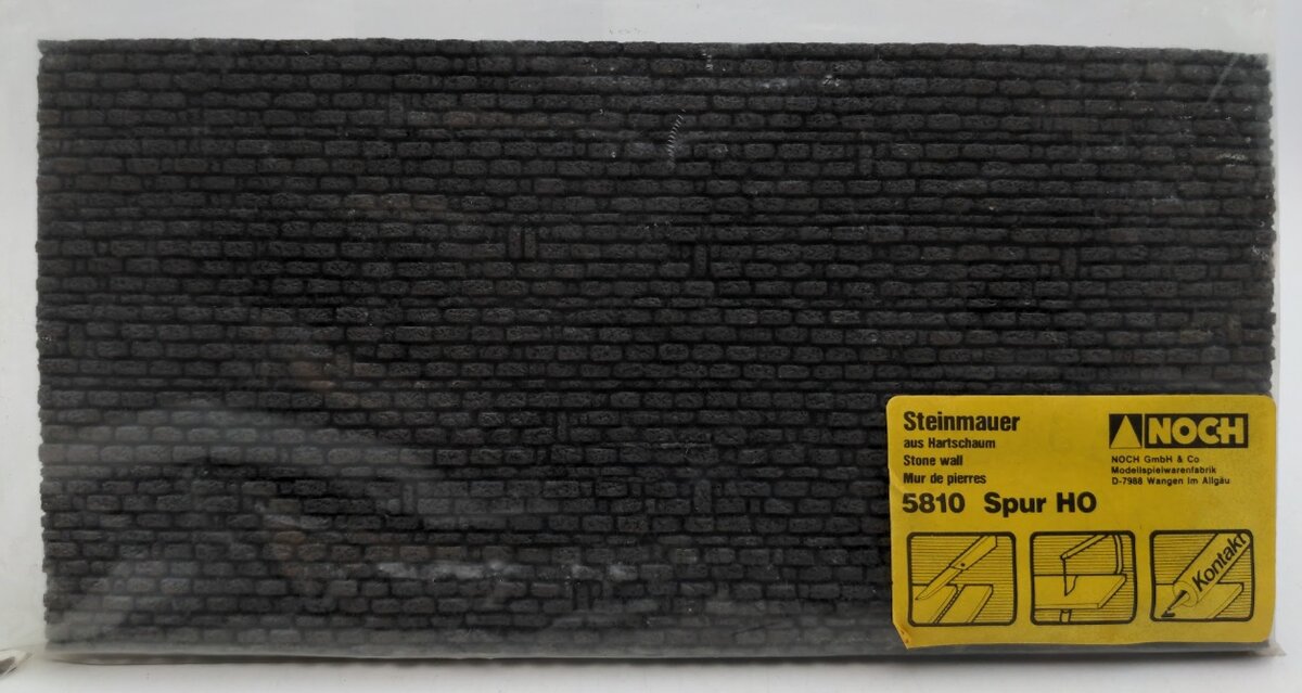 Noch 5810 HO Scale Dark Brick Stone Wall