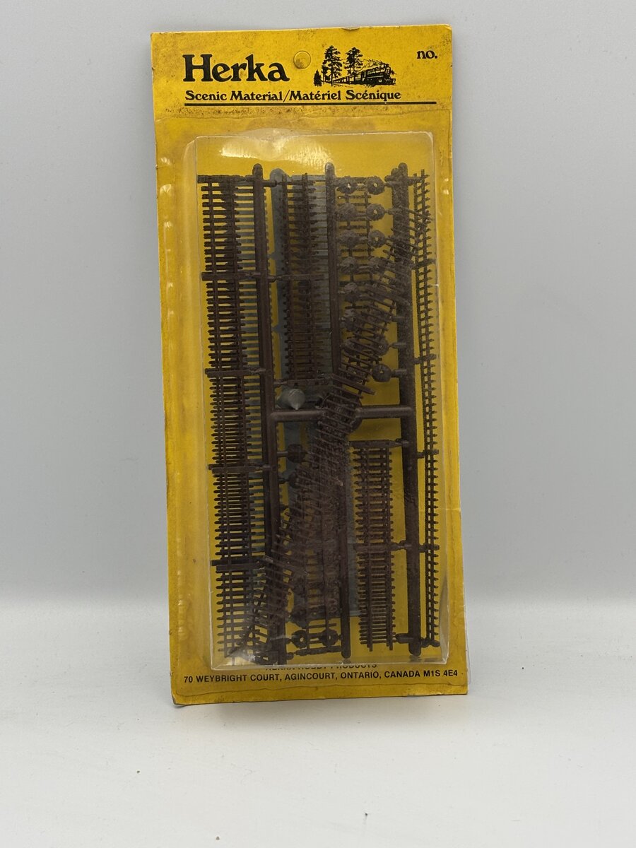 Herka 34 HO Brown Shadow Box Style Plastic Fences
