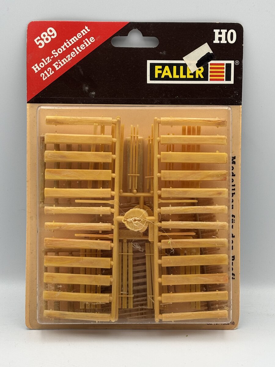 Faller 589 HO Lumbar Assortment (Pack of 212)