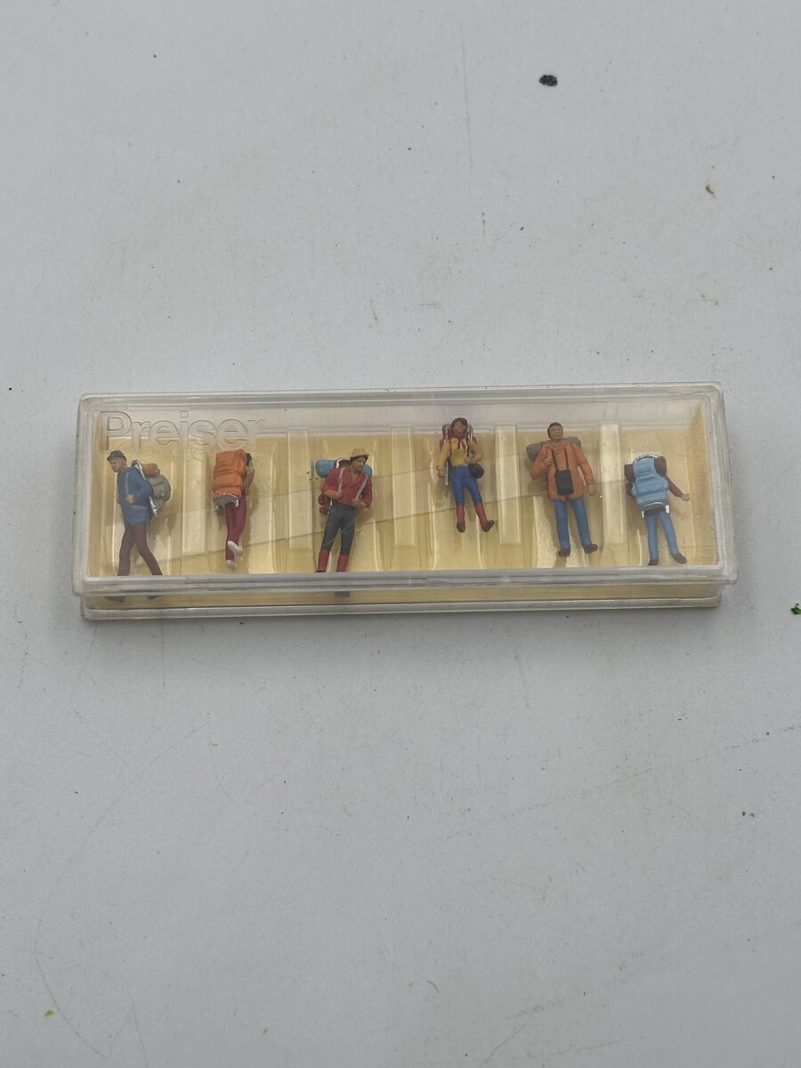 Preiser 113 HO Travelers Walking