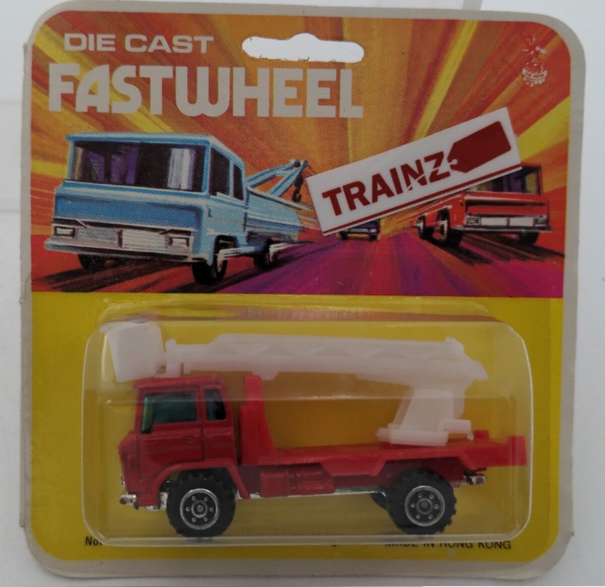 YatMing 0020 1:62 Scale Fastwheel Red & White Truck Diecast With Plastic Ladder