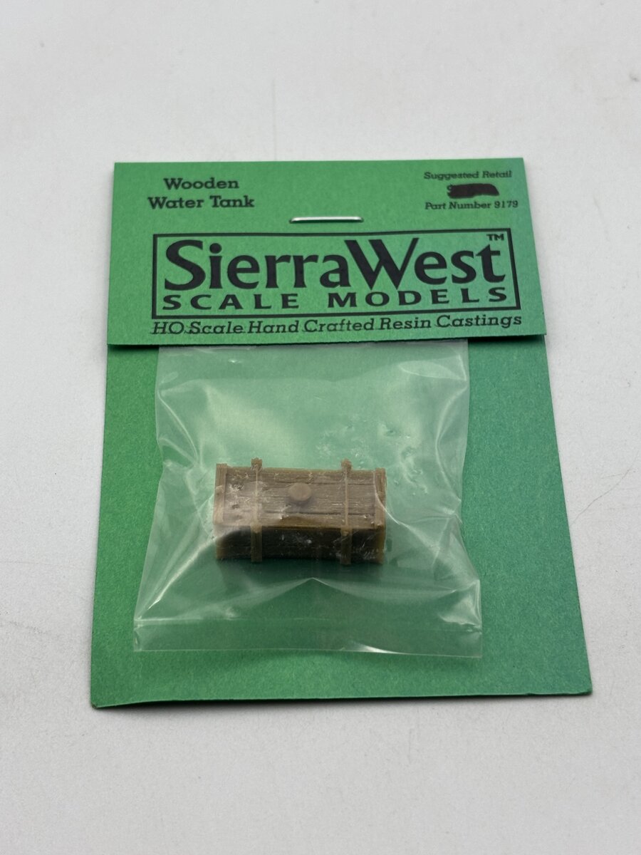 Sierra West 9179 HO Scale Wooden Water Tank