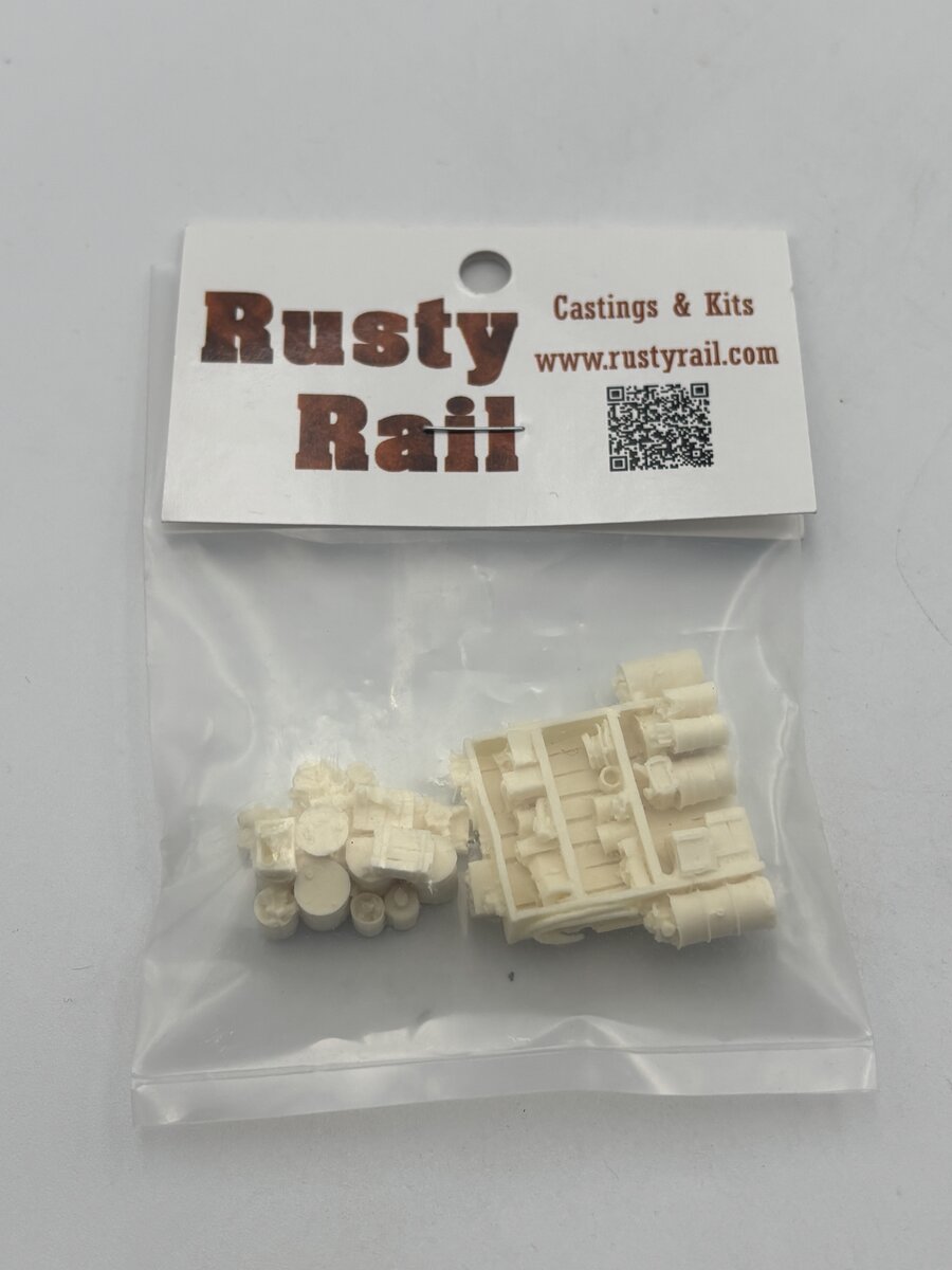 Rusty Rails HO Scale Small Shelving Unit w/Junk Castings Resin Kit