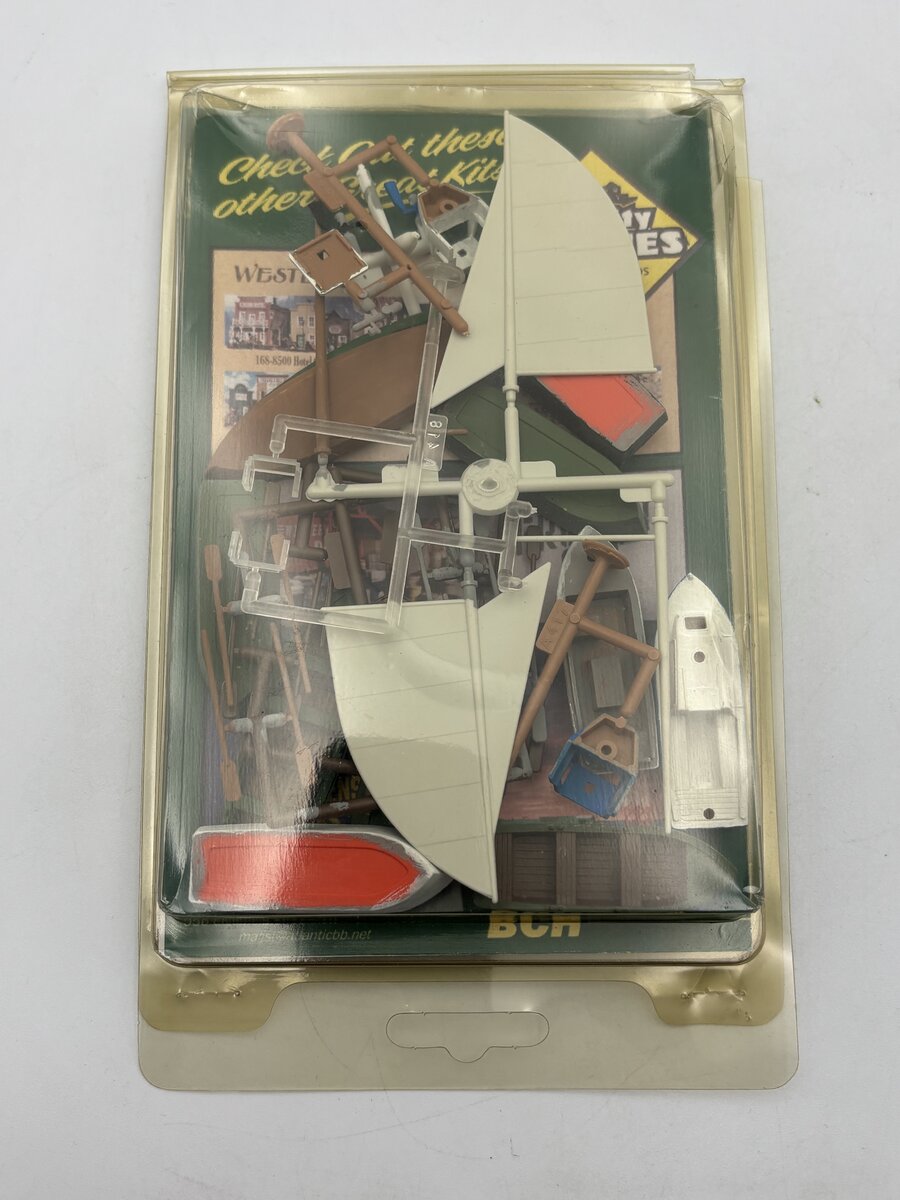 BCH International 168-8514 HO 8 Easy To Build Boats Kit