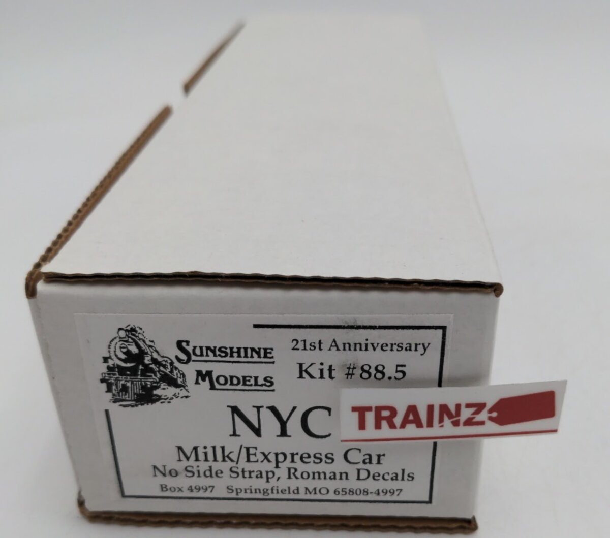 Sunshine Models 88.5 HO NYC Milk/Express Car No Side Strap W/Decals Resin Kit