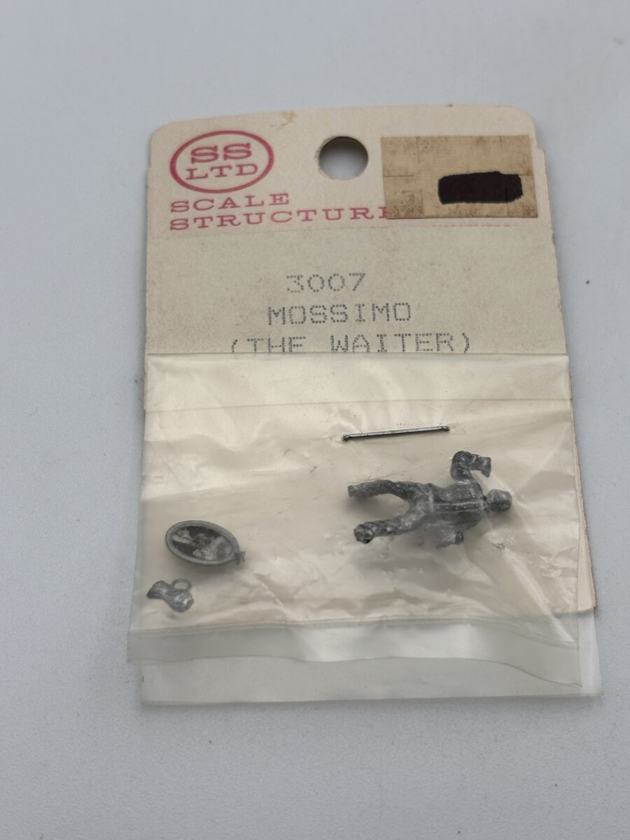 Scale Structures 3007 HO Scale Mossimo (The Waiter) Figure