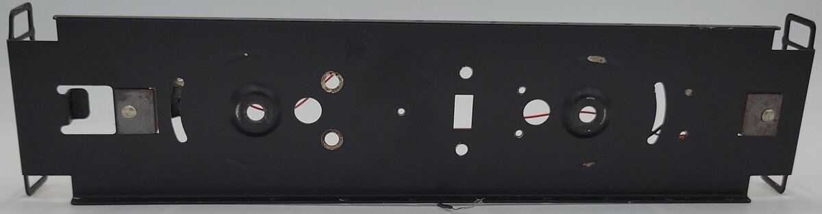 Lionel 8485-28 Black SW-1 Switcher Frame with Bayonet Lamps