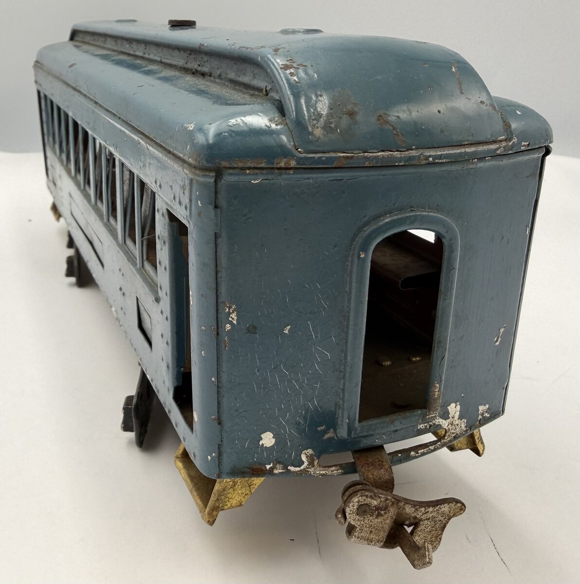 Lionel 337-37 Blue Standard Gauge Passenger Pullman Car Body with Couplers