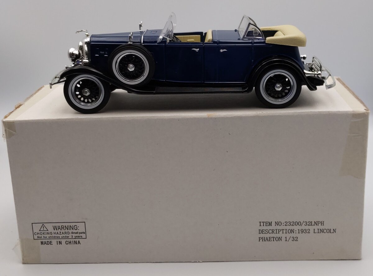 Signature Models 32300 1:32 Diecast Navy Blue '32 Lincoln Phaethon Convertible