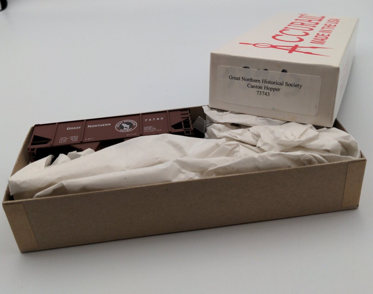 Accurail 73743 HO Scale Great Northern Historical Society Canton Hopper Kit