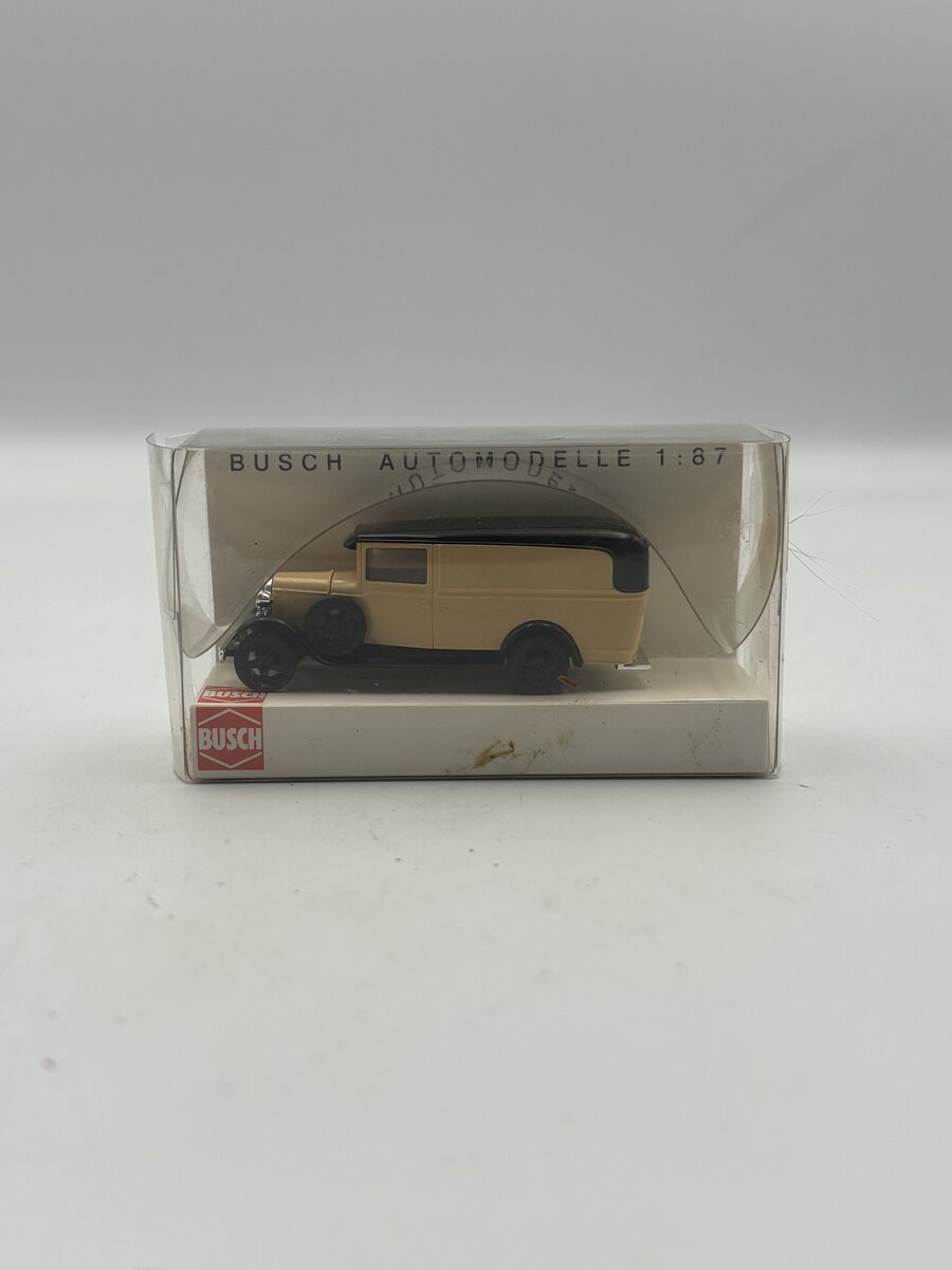 Busch 47700 HO Cream 1931 Ford Model AA Panel Van Truck