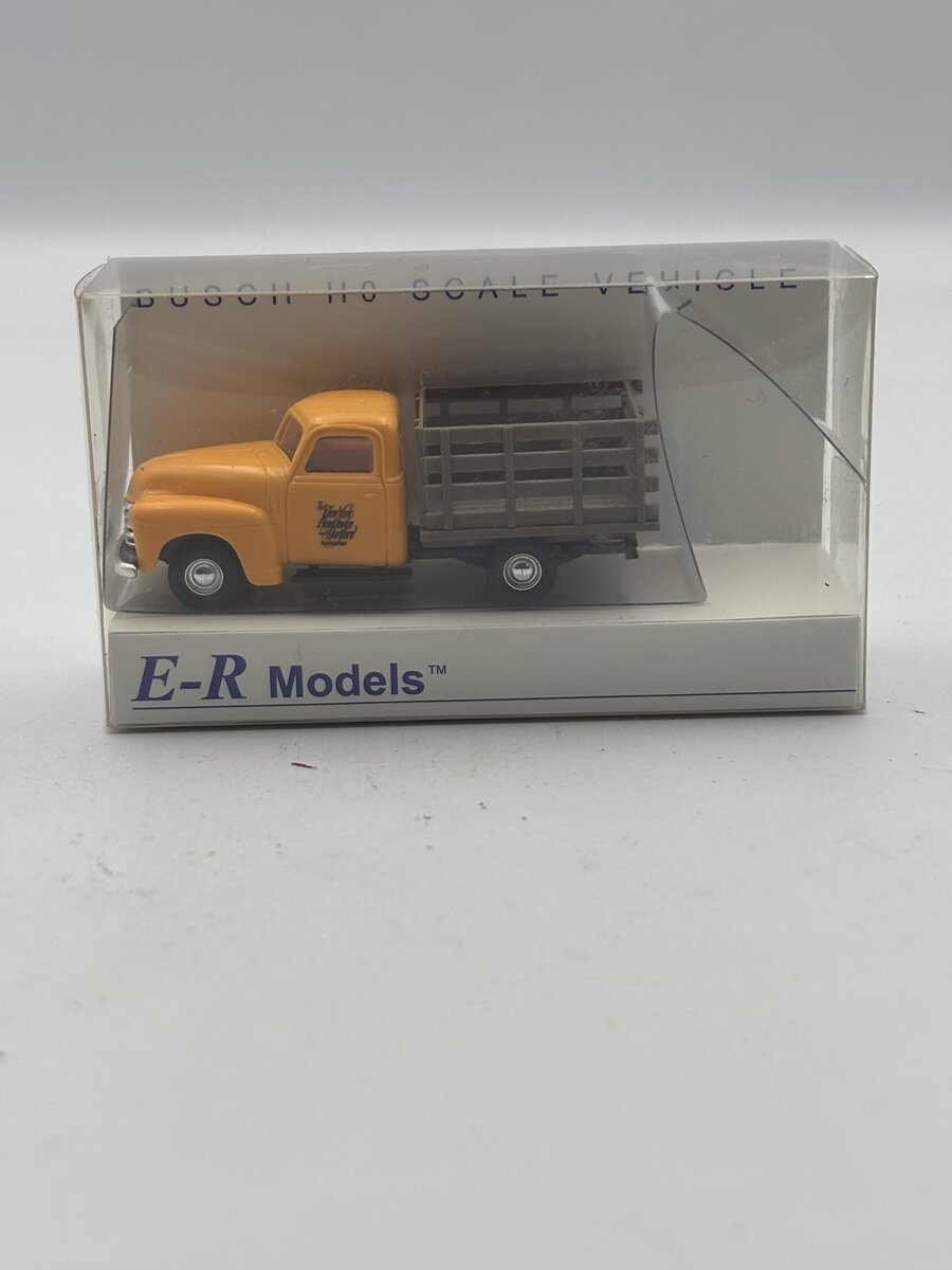E-R Models 040-92308 HO 1950 New Haven Stake Truck