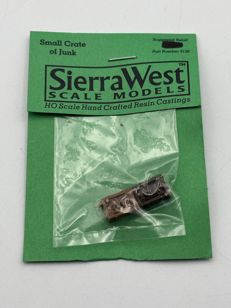 Sierra West 9126 HO Small Crate Of Junk Resin Casting