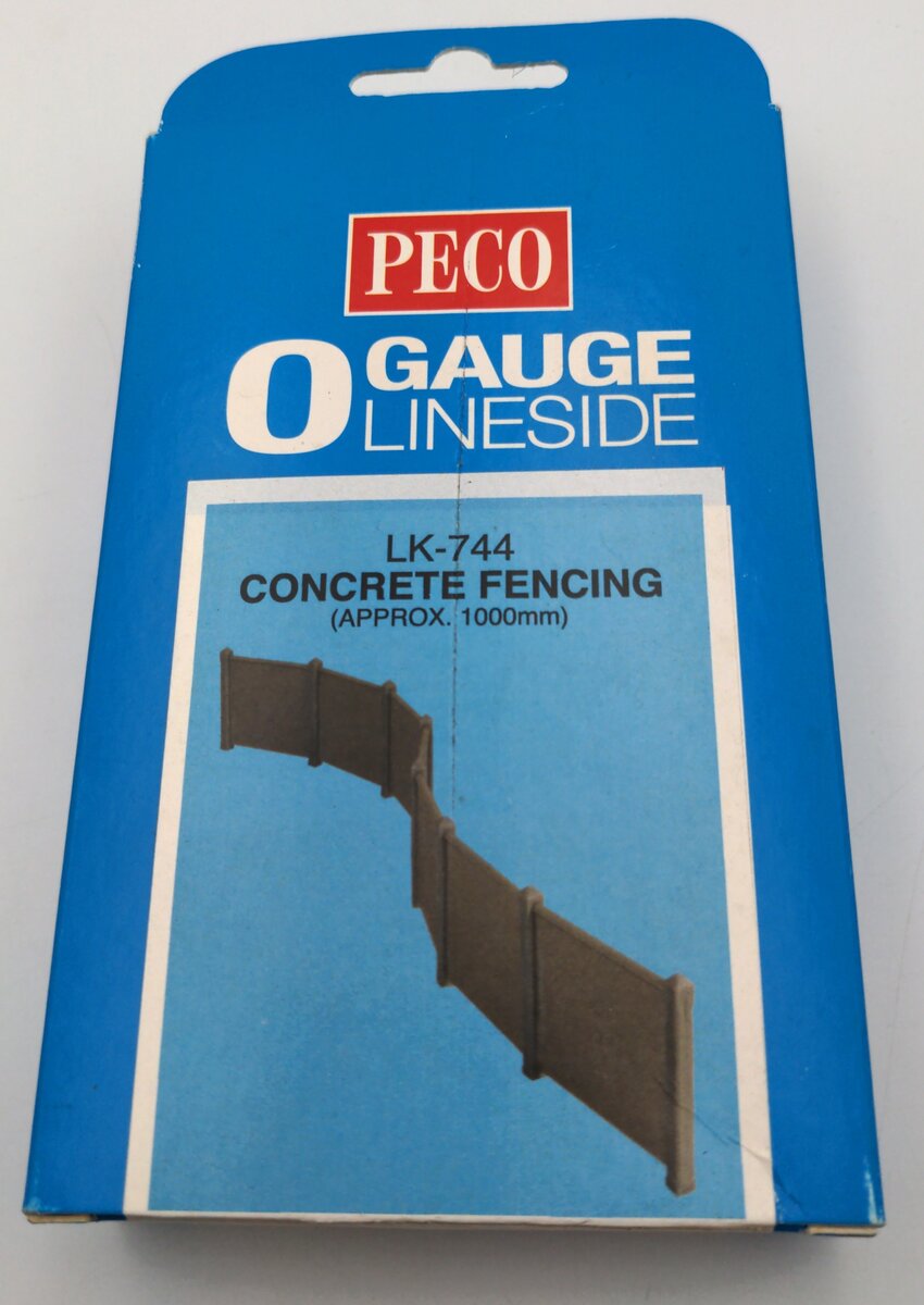Peco LK-744 O Scale Concrete Fencing
