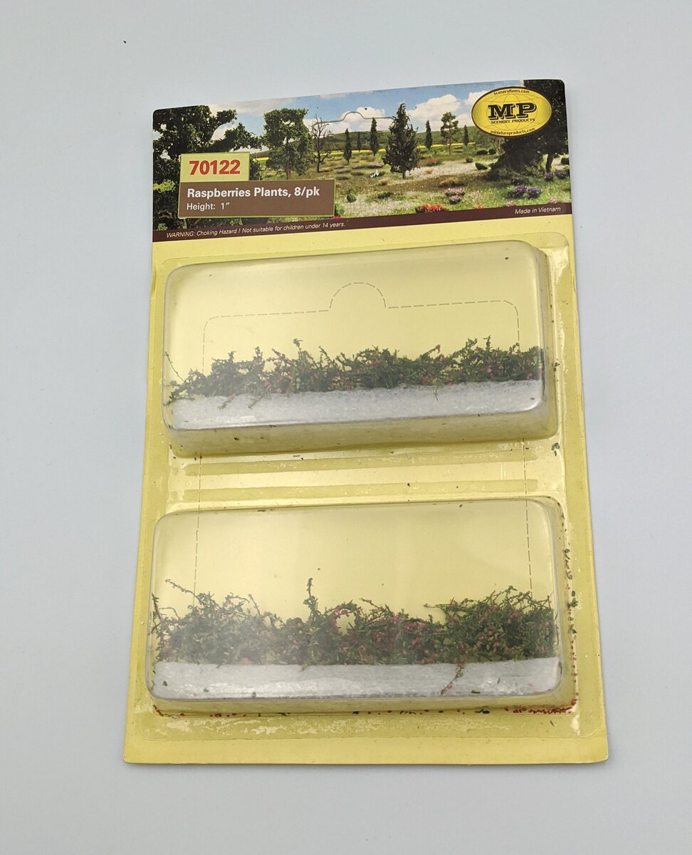 MP Scenery Products 70122 O Scale Raspberries Plants 8/pk