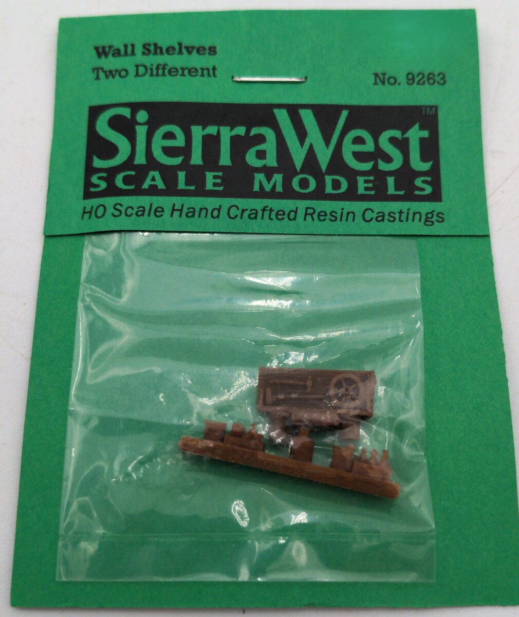 Sierra West 9263 HO Wall Shelves Two Different
