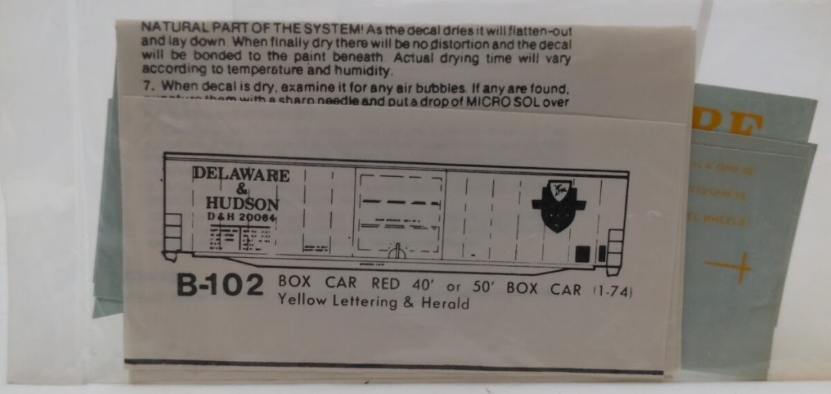RGS B-102 O Scale Box Car Red 40' or 50' Delaware & Hudson Decal Set
