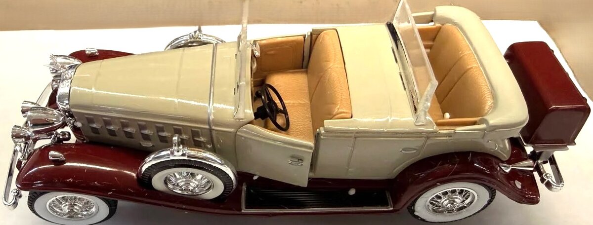 National Motors Museum Mint 32CDPH 1:32 1932 Cadillac Sport Phaeton V16