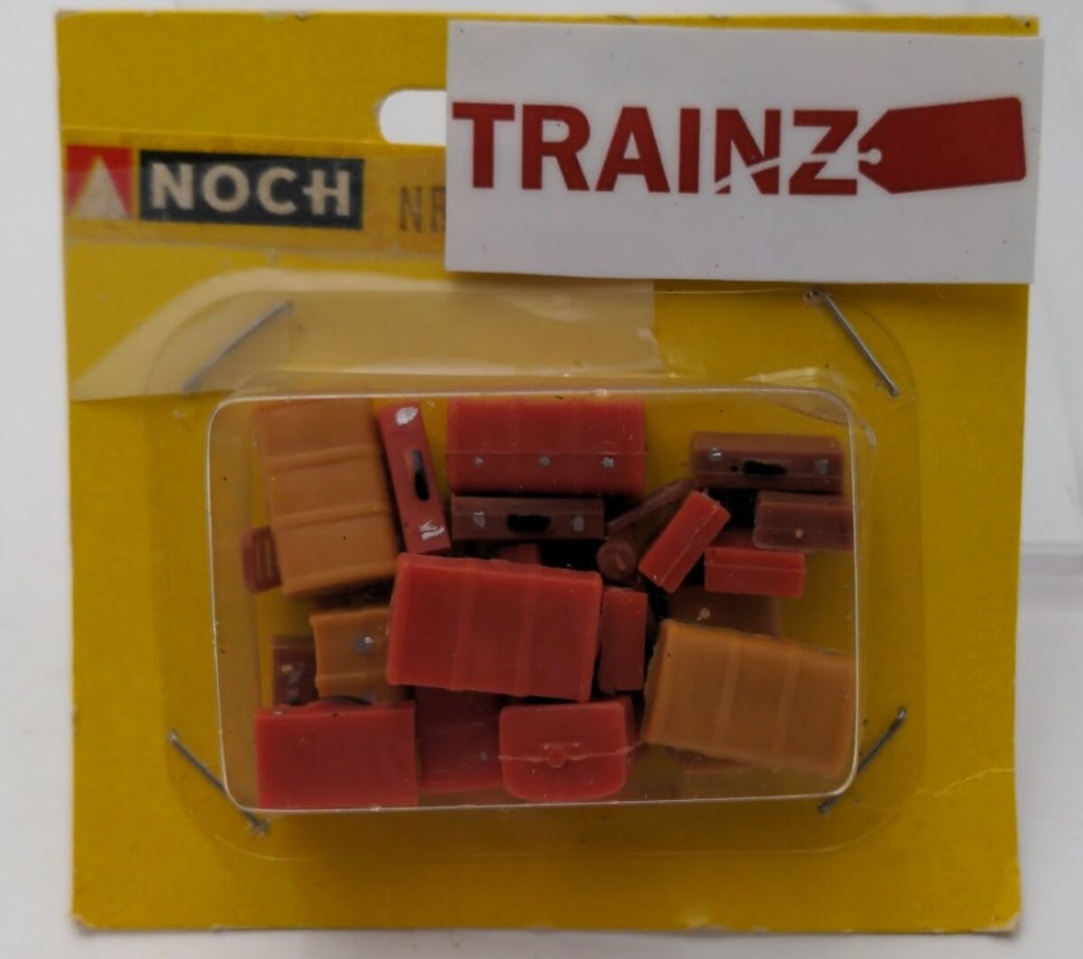 Noch 1102 O Scale Plastic Assorted Suitcases