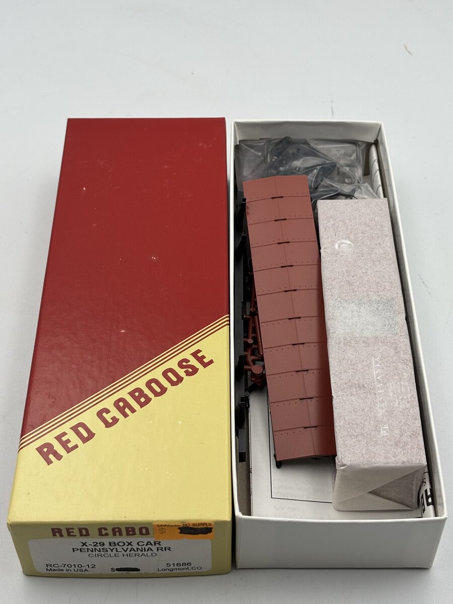 Red Caboose RC-7010-12 HO X-29 Boxcar PRR Circle Herald #51686 Kit