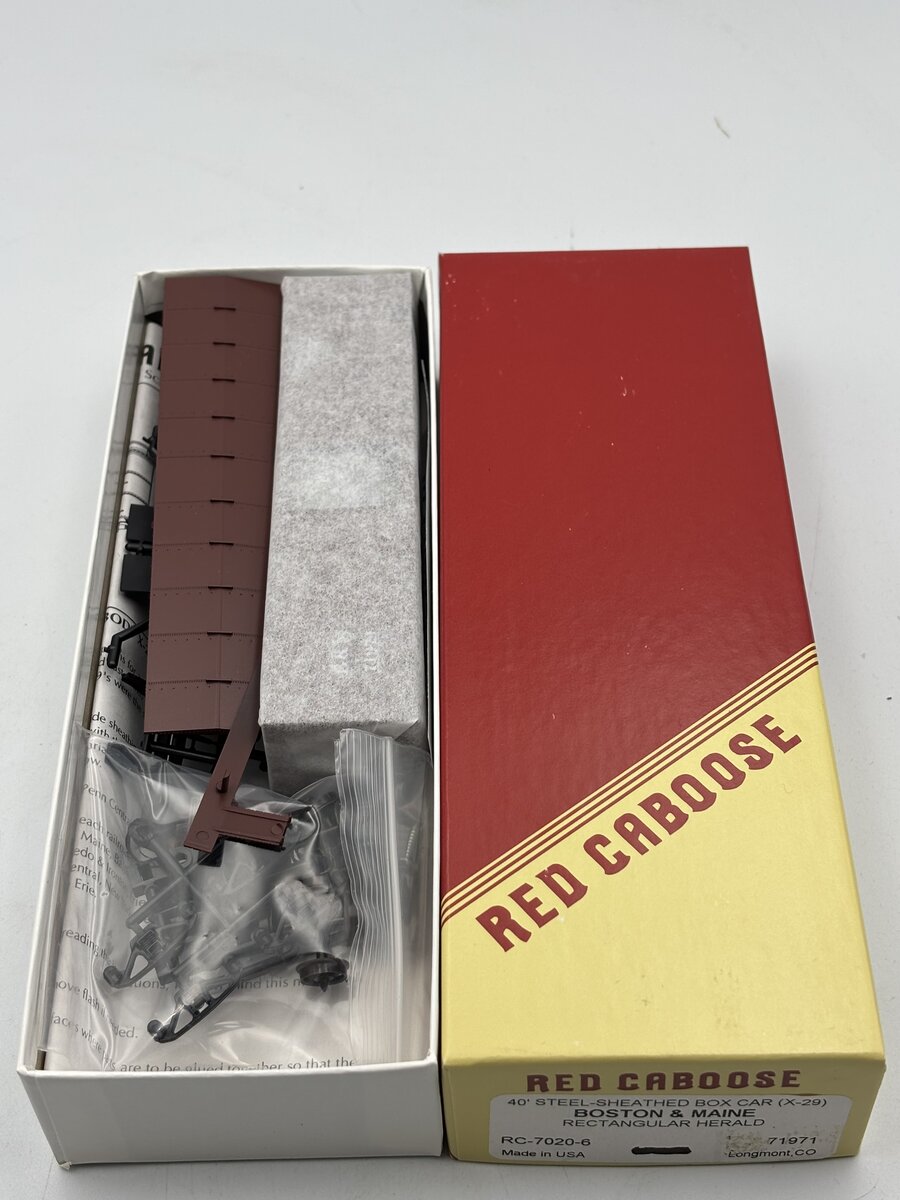 Red Caboose RC-7020-6 HO40' Steel-Sheathed Boxcar (X-29) Boston & Maine Kit