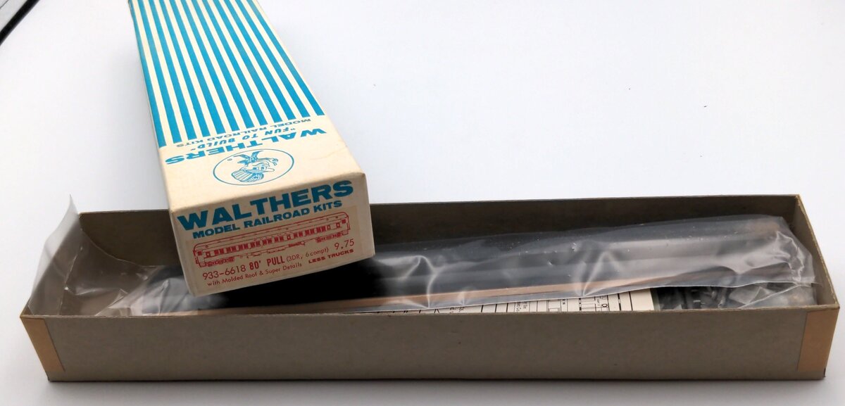 Walthers 933-6618 HO Scale 80' Pullman 3 Drawing Rooms, 6 Compartment Kit