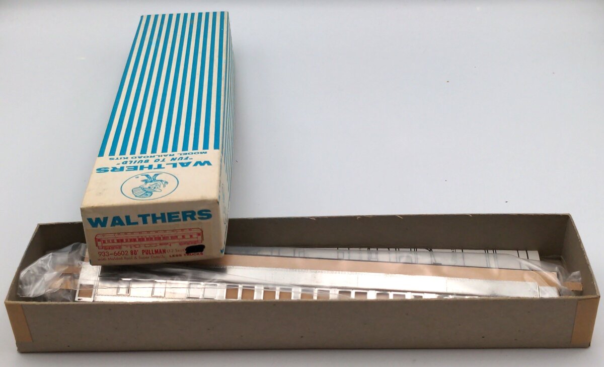 Walthers 933-6602 HO Scale 80' Pullman 12 Section Passenger Car Kit