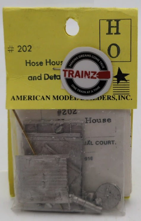 American Model Builders 202 HO Scale White Metal Hose House & Details