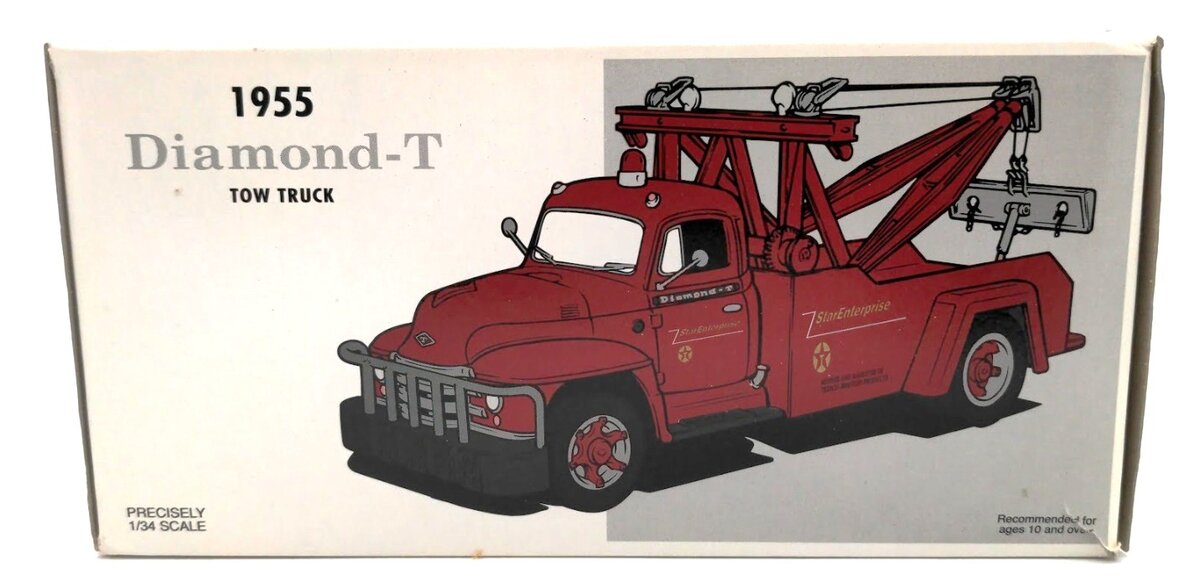 First Gear 18-1941 1:34 Scale 1955 Diamond T Tow Truck Star Enterprise Diecast