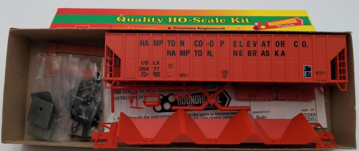 Roundhouse 07937 HO Scale Hampton Coop Elevator 3-Bay Covered Hopper Kit