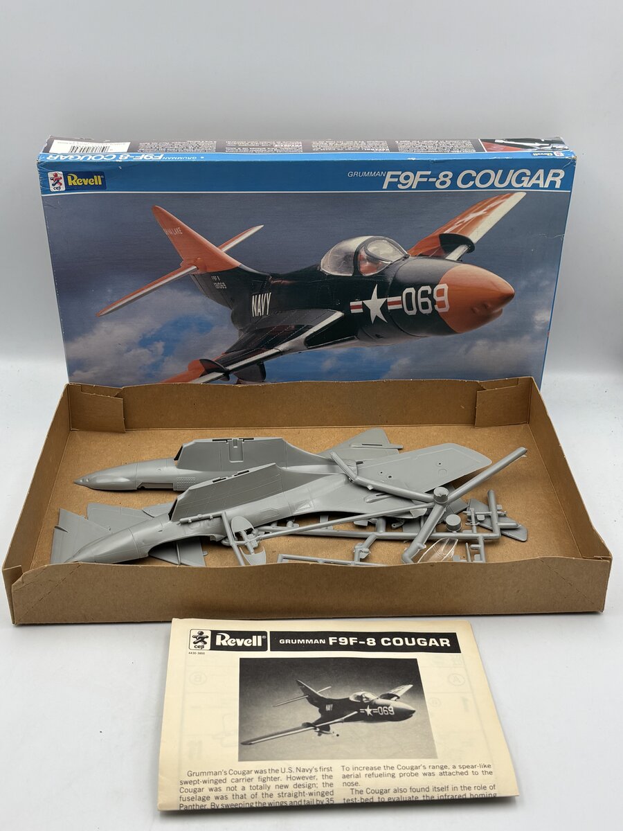 Revell 4430 1:48 Grumman F9F-8 Cougar Kit
