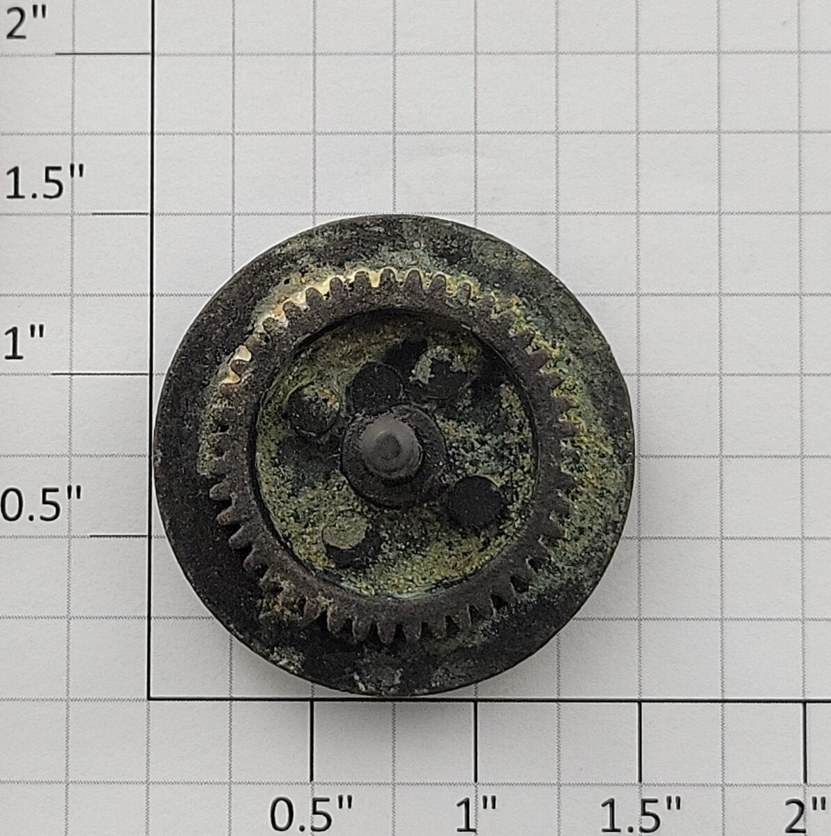 Lionel 8240-124 Geared End Wheel with Axle