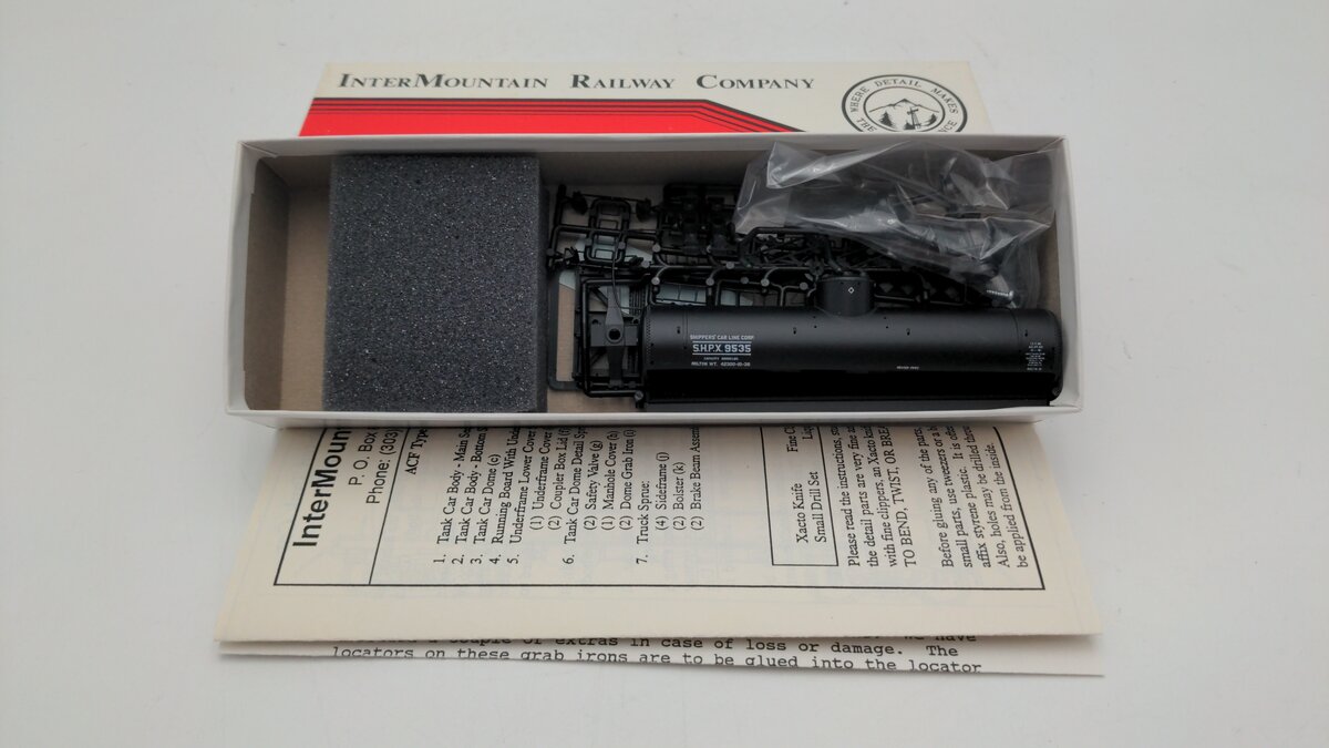 InterMountain 41304-06 HO Scale ACF Type 27 Riveted 8K Gallon Tank Car #9535 Kit