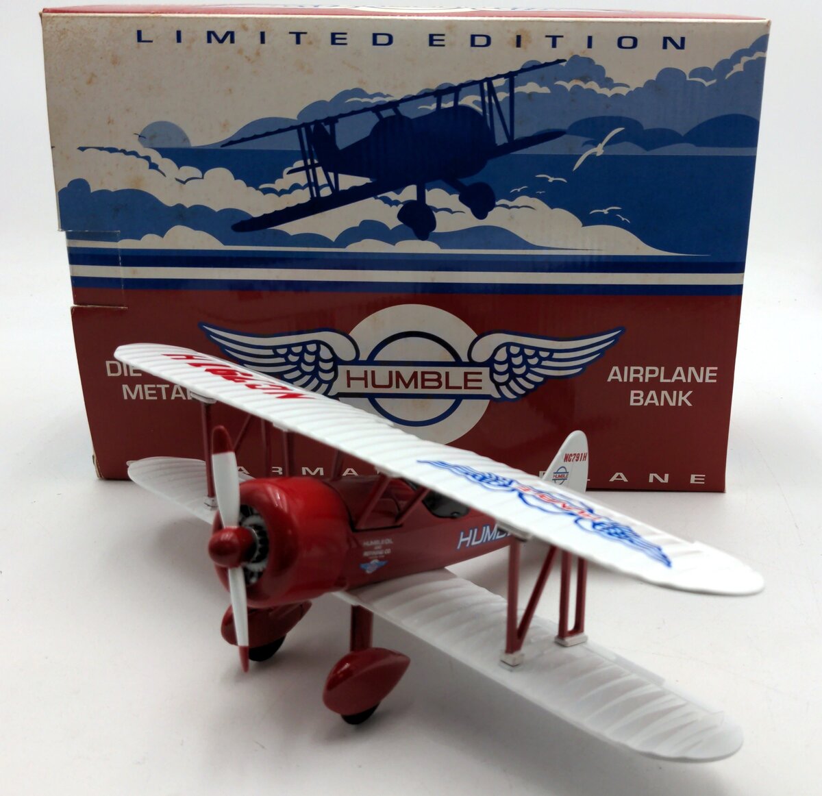 Humble 37509 1:32 Scale Stearman Bi-Plane Bank