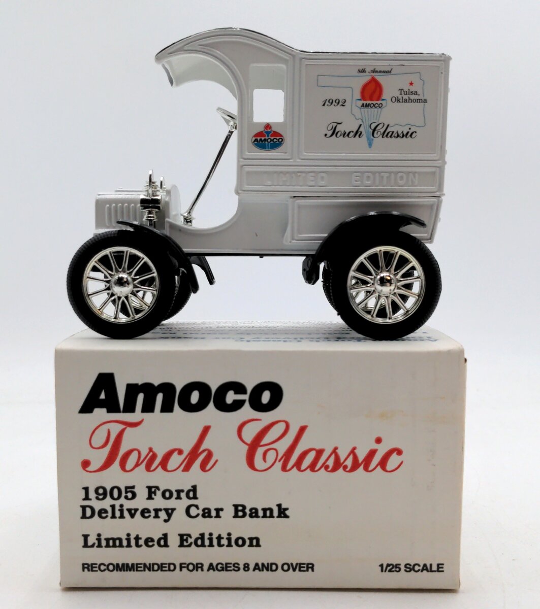 Ertl 7635 1/25 Scale Amoco Torch Classic 1905 Ford Delivery Car Coin Bank