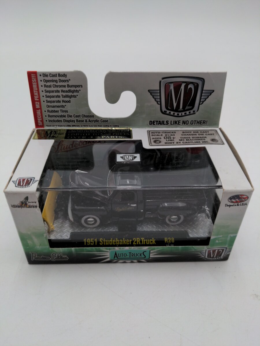 M2 Machines 32500 1:64 1951 Studebaker 2R Truck R28 14-16