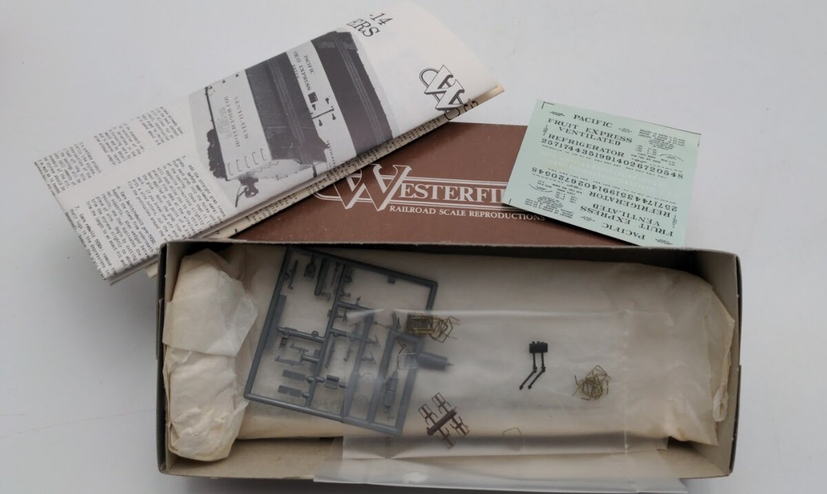 Westerfield 6801 HO Scale Pacific Fruit Express R-30-12 Reefer '20 Lettering Kit