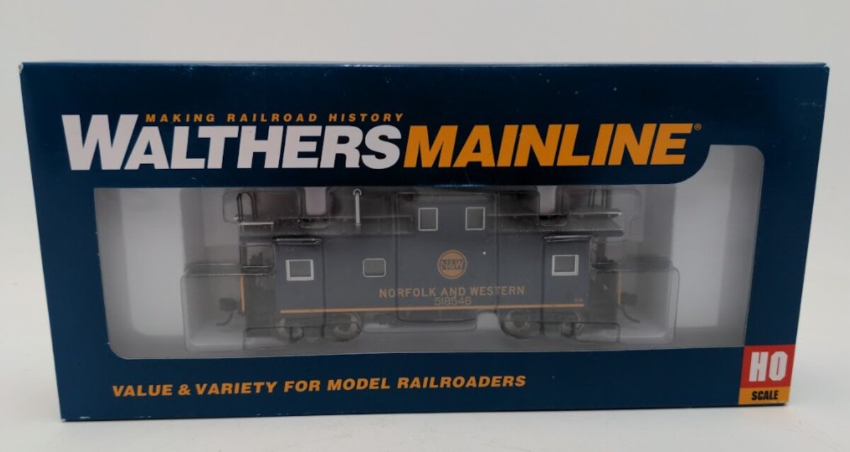 Walthers 910-8757 HO Scale Norfolk & Western International Wide Vision Caboose