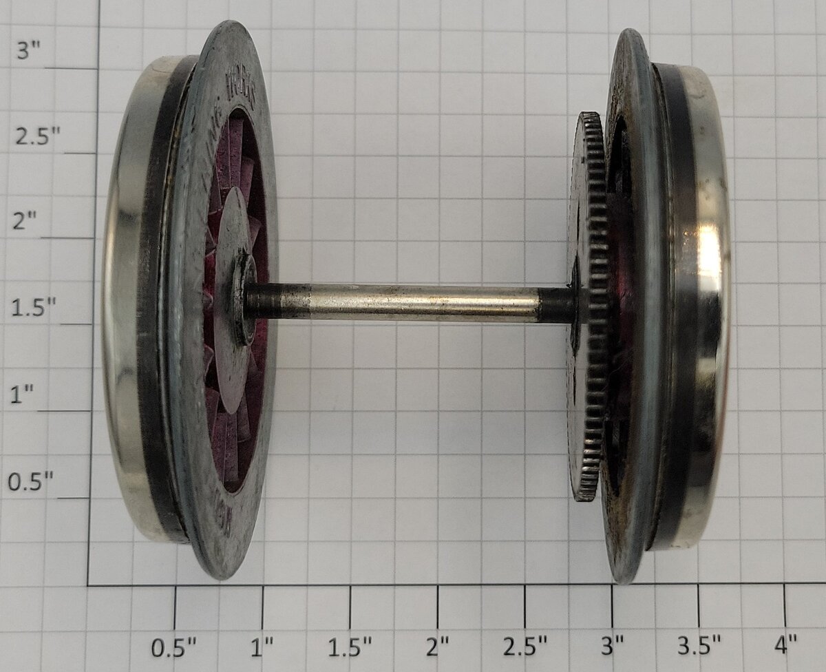 Lionel SM-72-75 Red Spoke 2-3/8" Electric Super Motor Plain & Geared Wheel Set