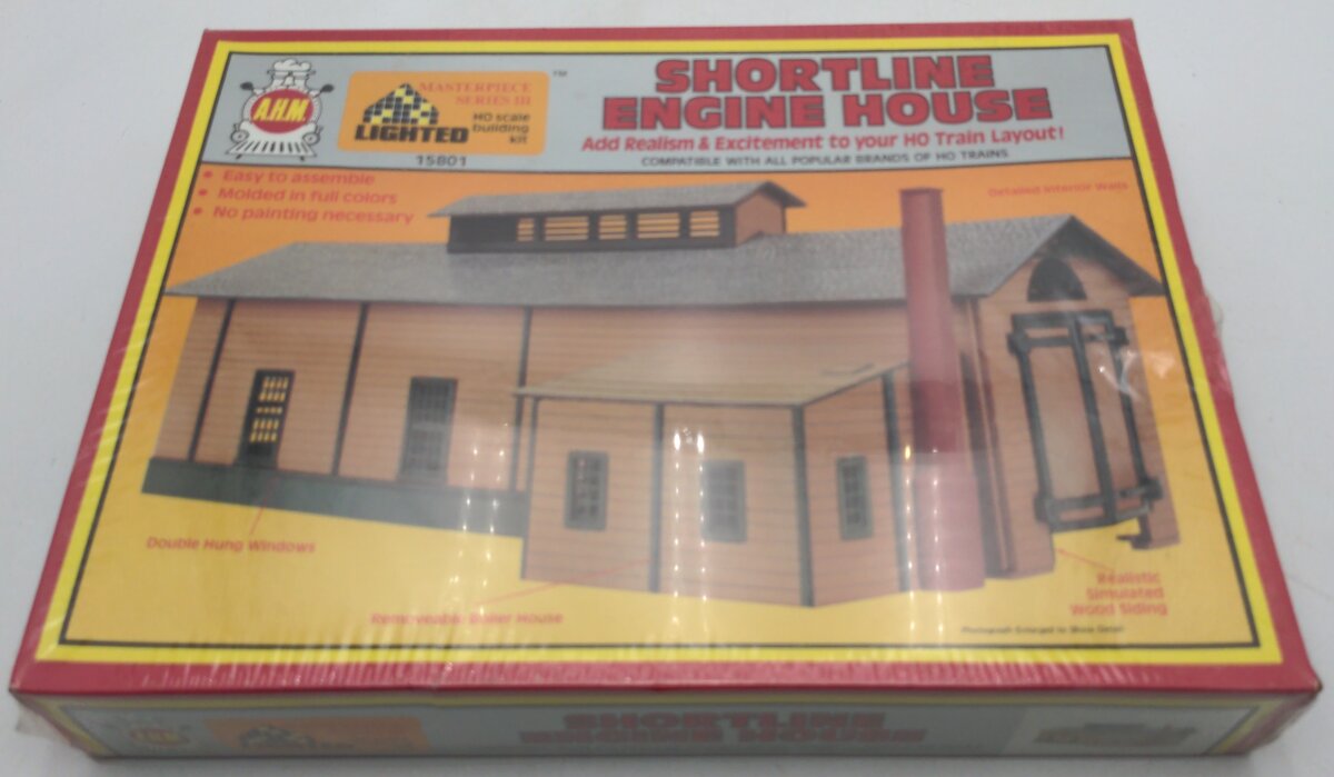 AHM 15801 HO Scale Short Line Engine House Kit