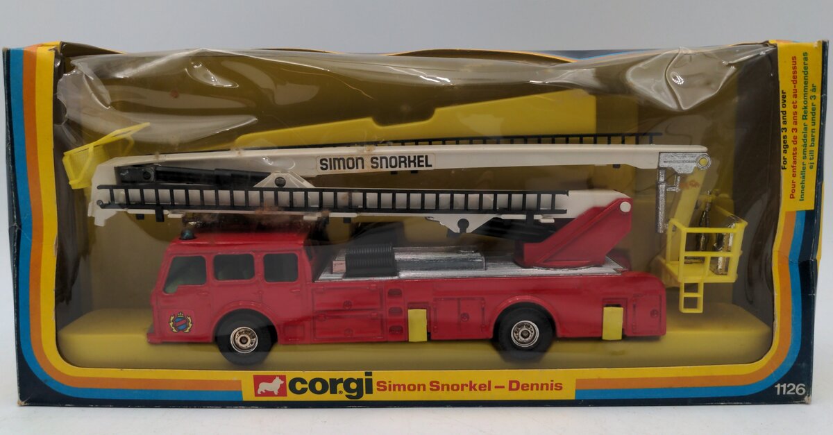 Corgi 1126 Simon Snorkel Dennis Fire Engine