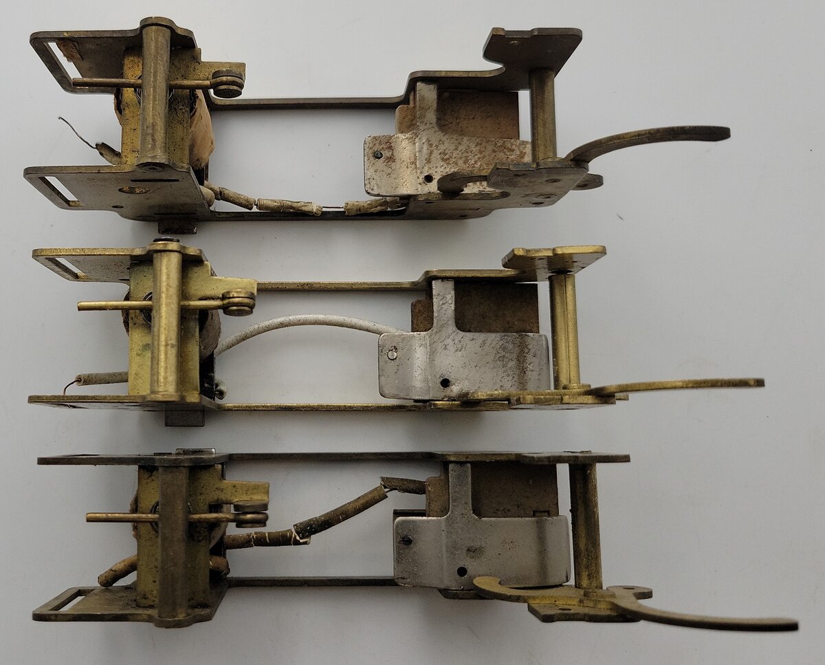 Lionel E402E-3 Standard Gauge Brass Pendulum Reverse Unit #402E/390E (Bag of 3)