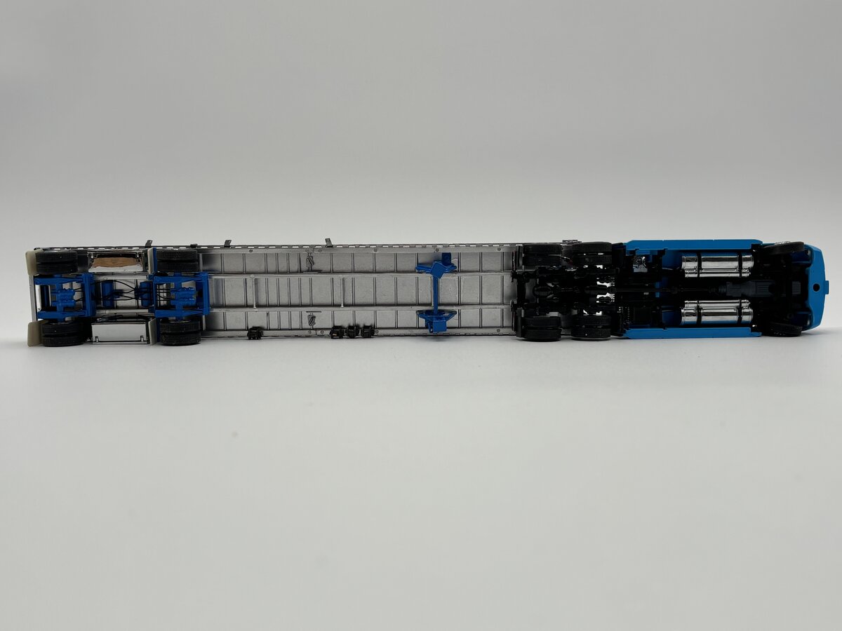 Sword Models 1:50 Scale ATS Freightliner Tractor w/East Flatbed & Shed Load