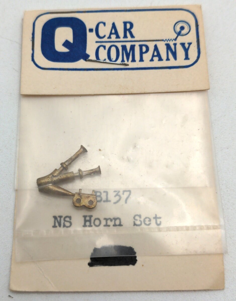 Q-Car Company B137 O Scale NS Horn Set