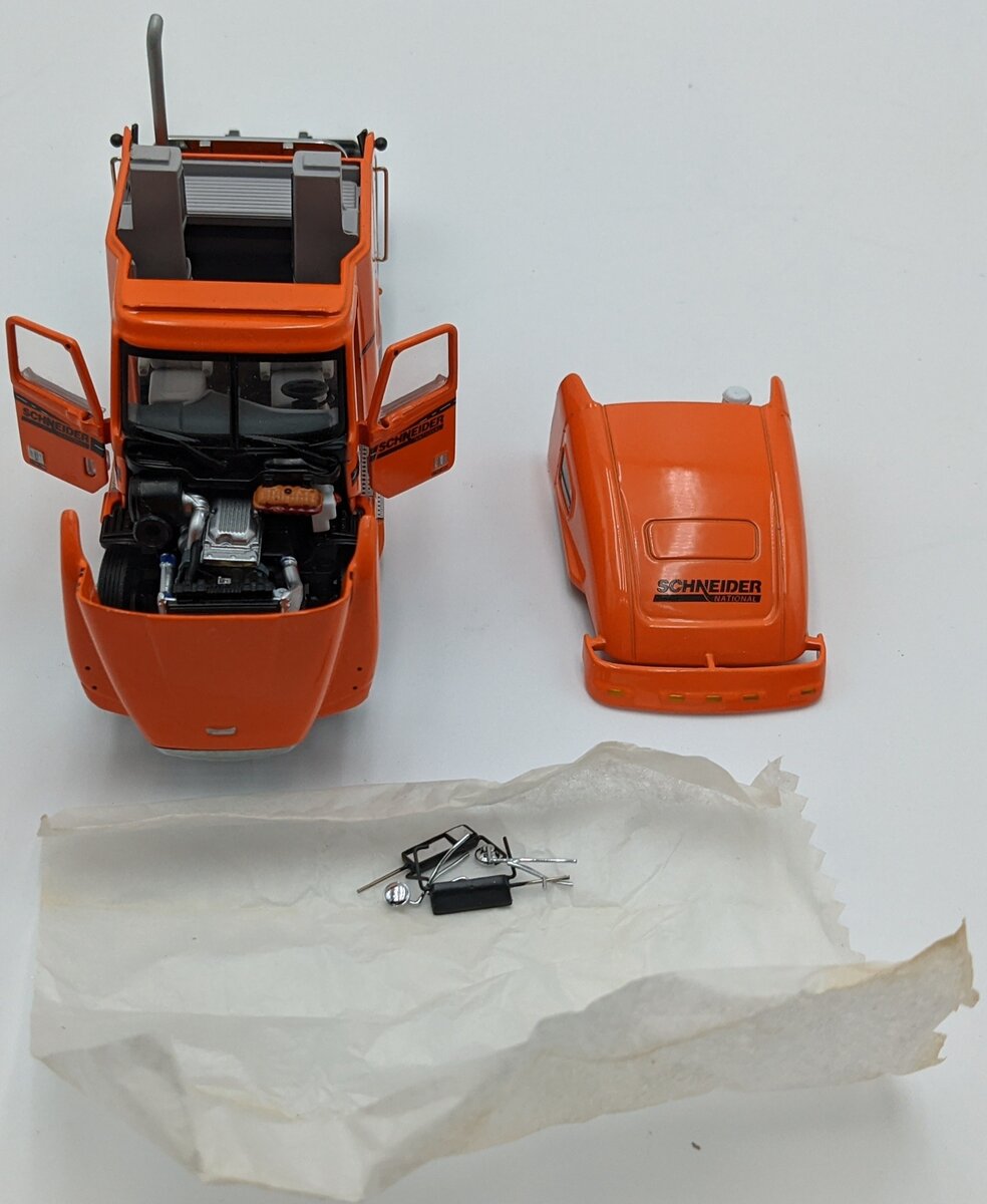 Sword Models 1:50 Scale Schneider Freightliner & Flatbed w/Load
