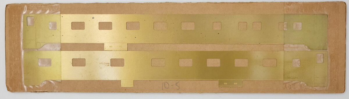 Brass Car Sides 173-31 Brass RH / LH 10-5 "Cascade" Passenger Car Sides