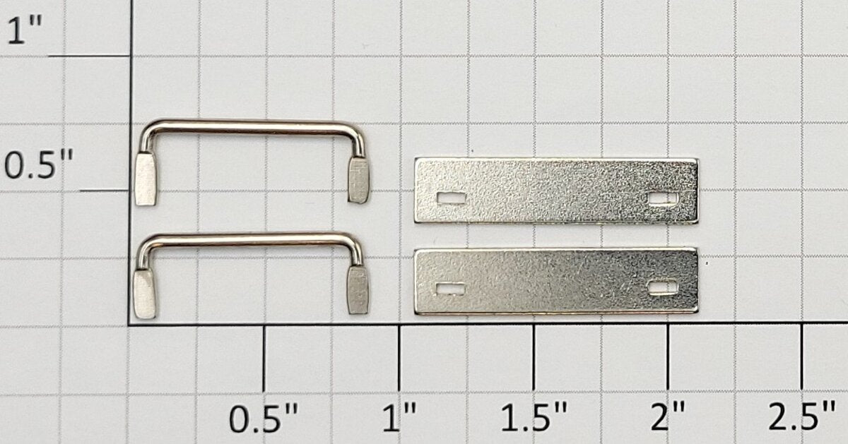 Lionel 618-3 O Gauge Nickel Flying Yankee Handrail with Bracket (Set of 2)